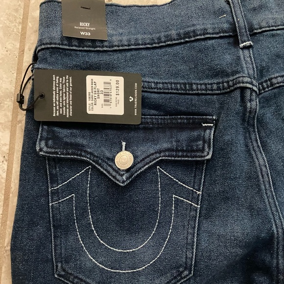 True Religion - Ricky SN Flat Short - W-33 -  Dark Lagoon Wash - Picture 6 of 8
